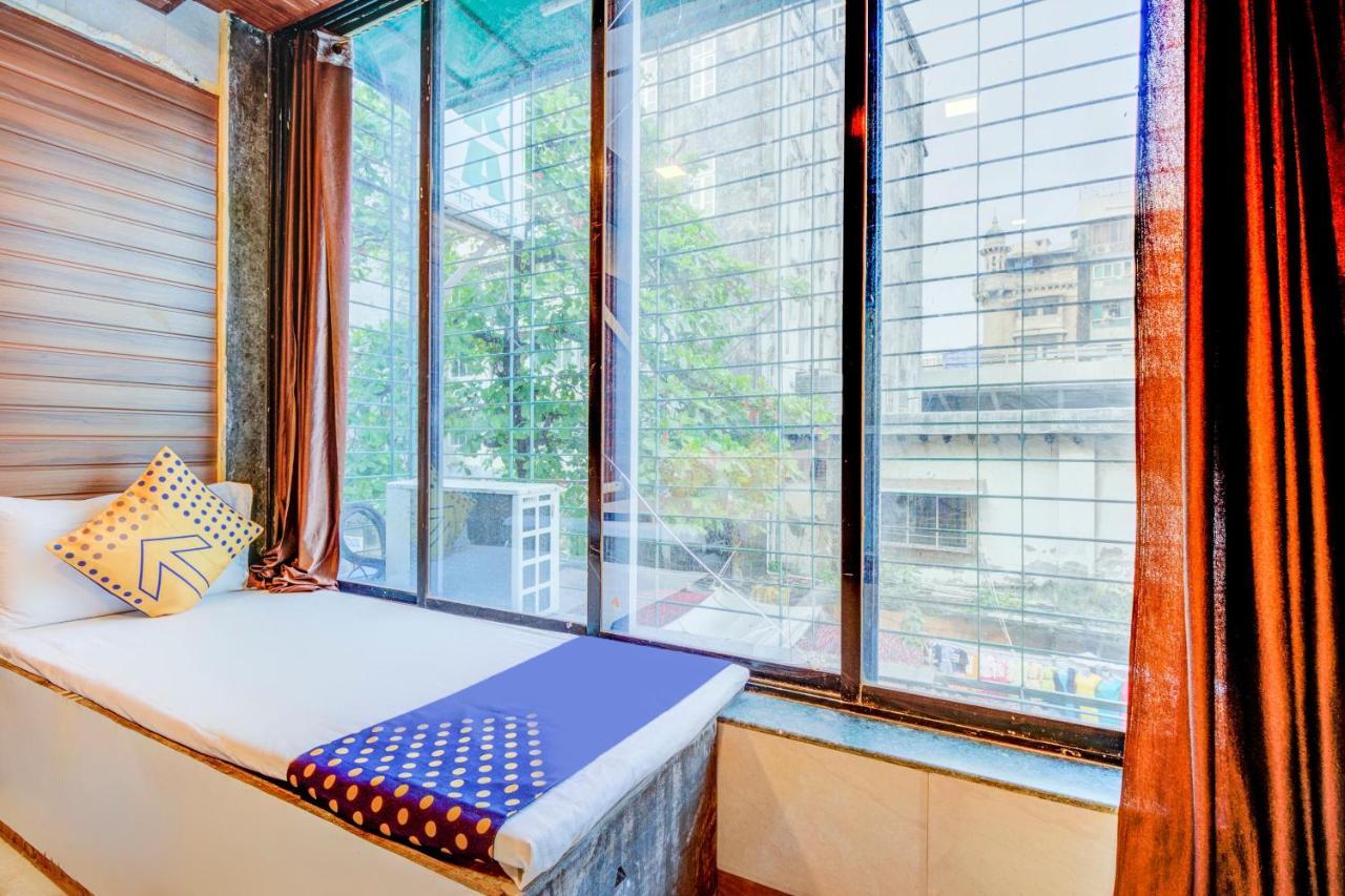 Oyo 70661 Hotel Al Makkah Managed By Hotel Paris Bombay Esterno foto